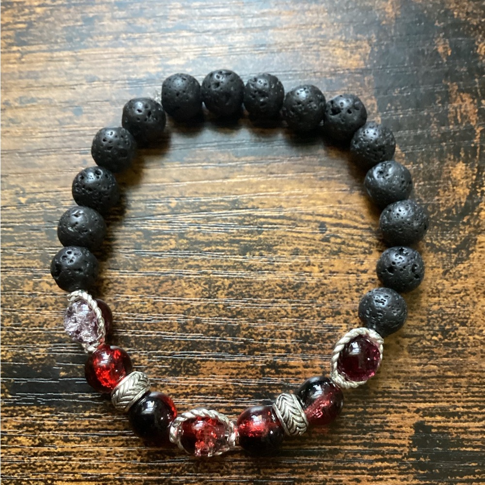 Bracelets - Picture 2 of 16